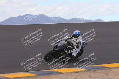 media/Sep-11-2022-SoCal Trackdays (Sun) [[81b7e951af]]/Bowl (820am)/